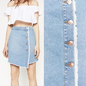 NWOT Zara A-Line Denim Frayed Skirt